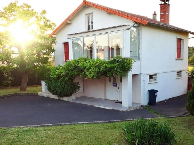 Vila Gite Pavillon Kifadonfe 3 Ch Avec Cour Et Jardin Clos Saint-Germain-Lembron Exteriér fotografie